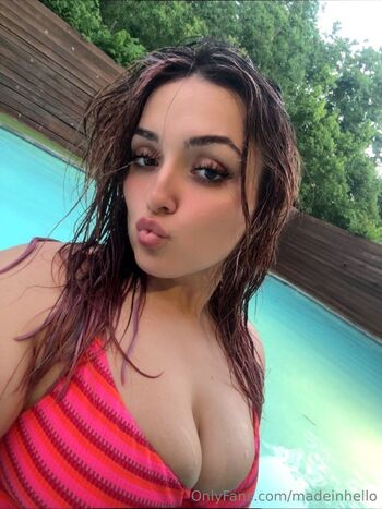 Lyss / madeinhello nude photo #5