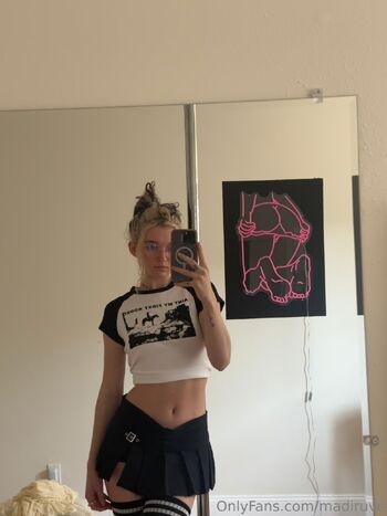 Mad / madiruve / madi_ruve nude photo #18