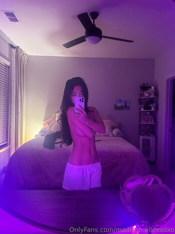 Elle / madison.elleexoxo nude photo #1