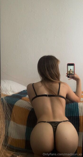 Maddie / madison.xo nude photo #17