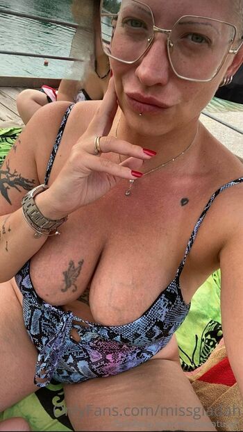 Madre Natur / madrenaturah nude photo #1