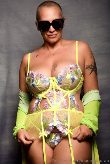 Madre Natur / madrenaturah nude photo #9