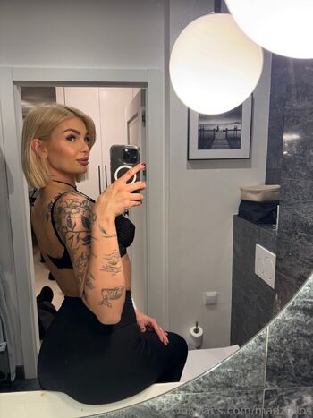 Madzi / madzialos / madzialoskot / madzia.loskot / ofmadzia nude photo #11
