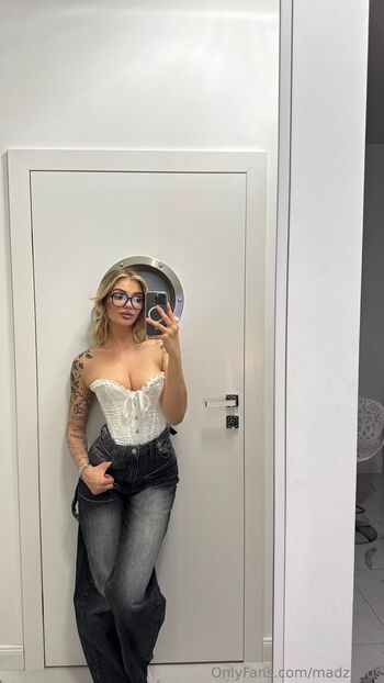 Madzi / madzialos / madzialoskot / madzia.loskot / ofmadzia nude photo #26
