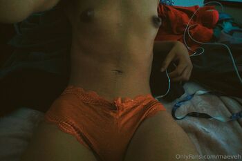 kaonashi maev / maeveh nude photo #24