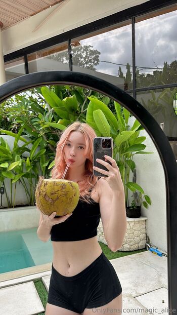 Alice / magic_alice nude photo #15