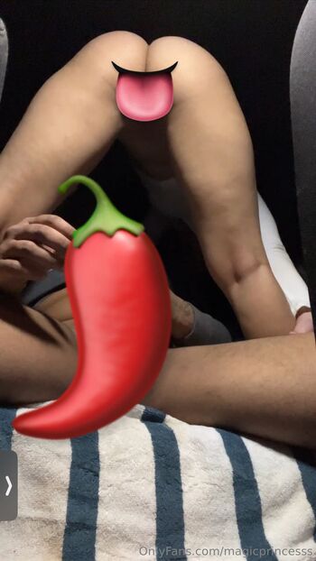 OnlyFans / magicprincesss nude photo #32