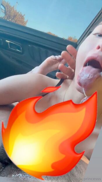 OnlyFans / magicprincesss nude photo #36