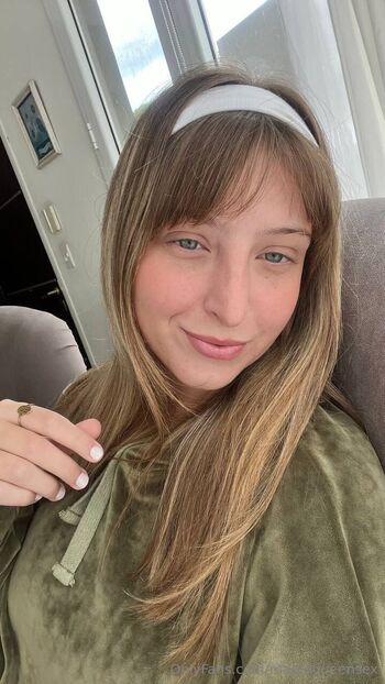 Mags / maguiqueensex nude photo #29