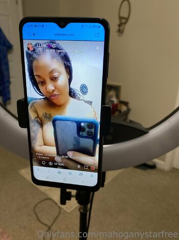 𝑭𝒓𝒆𝒂𝒌 𝒃𝒊 / mahoganystarfree nude photo #37