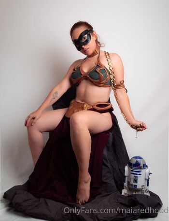 M.I. / maiamaiamaia nude photo #1