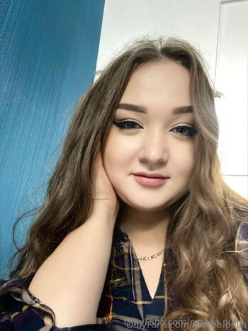 Nelli / makea.pulla nude photo #14