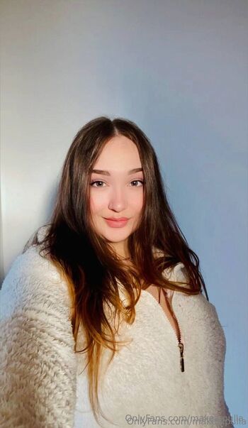 Nelli / makea.pulla nude photo #15