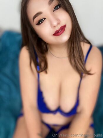 Nelli / makea.pulla nude photo #35