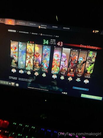 OnlyFans / makogirl nude photo #13