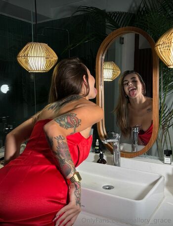 Mallory Grace / mallory_grace / malorcy_grace nude photo #11