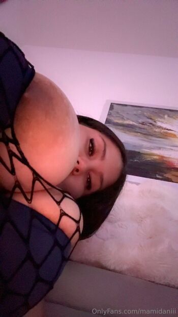 Dani / mamidaniii nude photo #15