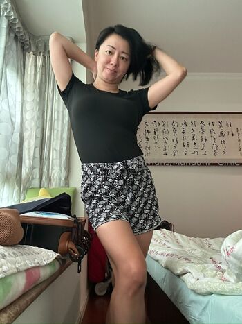 Mandarin Gir / mandarin_girlie nude photo #11