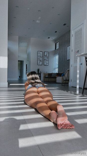 Mandi Skye / mandiskyes nude photo #39