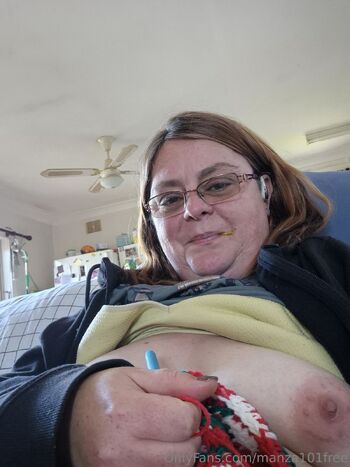 Manza aroura / manza101free / manzab101 / amanda68524352 nude photo #2