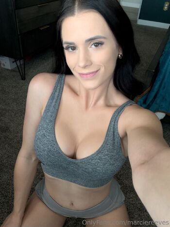 Marcie Reeve / marciereeves nude photo #13