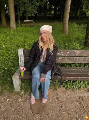 Maria / maria.marry nude photo #1