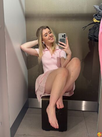 Maria / maria.marry nude photo #6