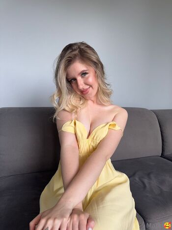 Maria / maria.marry nude photo #10