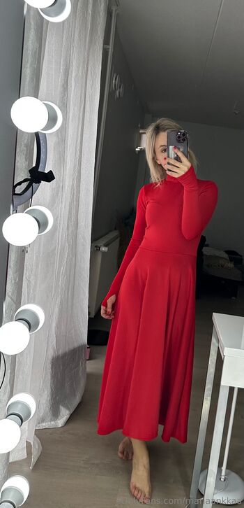 Mari / mariaankkaa nude photo #32