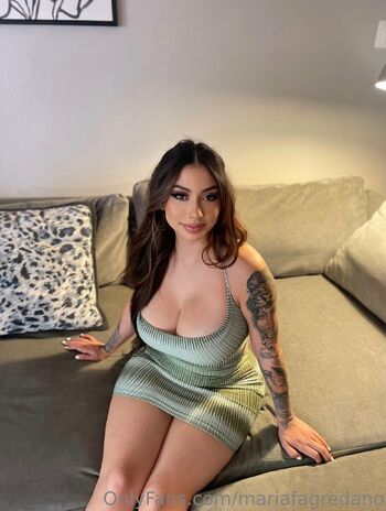 Maria Felicity Agredan / mariafagredano nude photo #10