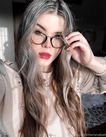 Mariana Battistin / marianabatt nude photo #3