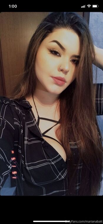 Mariana Battistin / marianabatt nude photo #4