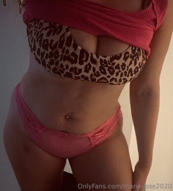 Marie / marie-jose2020 nude photo #4