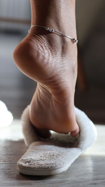 Mariefrenchfeetgirlfre / mariefrenchfeetgirlfree nude photo #9