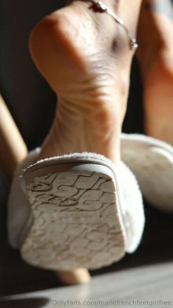 mariefrenchfeetgirlfree