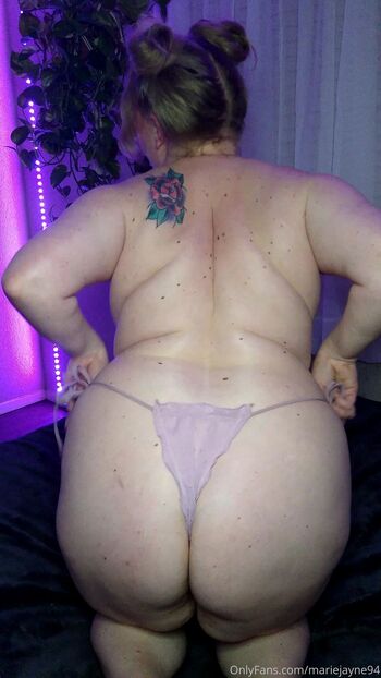 Marie Jayn / mariejayne94 nude photo #14