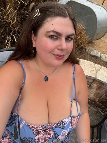 Marigold Sunris / marigoldsunrise / ssatre nude photo #1