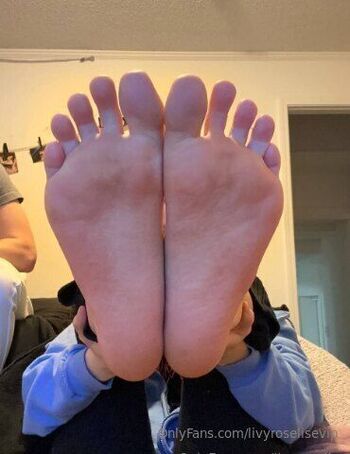 Marj / marjo_sg nude photo #6