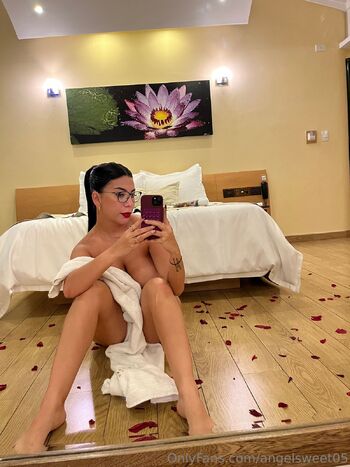 Marj / marjo_sg nude photo #11