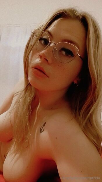 Bella Sexting Queen / marklu nude photo #14