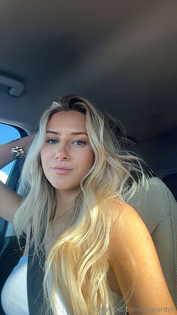 Creamy blonde / marleybabe18 nude photo #7