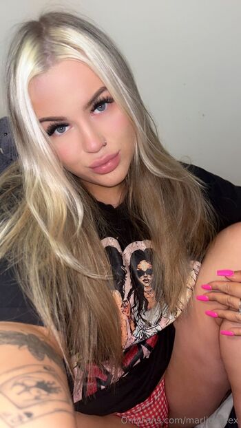 Marli Grace lets sext / marligracex / marlijayxx / marlijordy nude photo #6