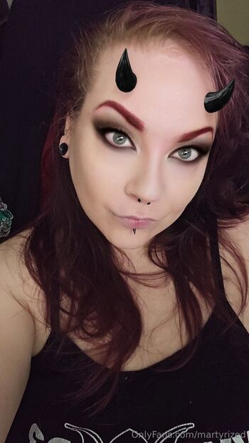 Autumn Hop / martyrized nude photo #2