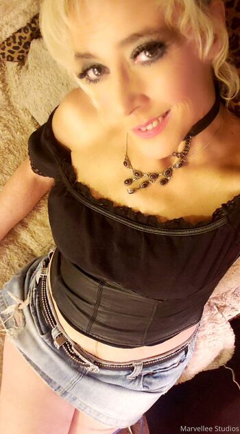 Marvelle / marvellee nude photo #10