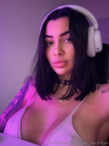 Cherry Mary-Fre / mary_bery-free nude photo #10