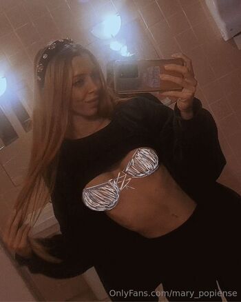 Mary Popiens / mary_popiense nude photo #24
