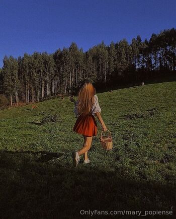 Mary Popiens / mary_popiense nude photo #26