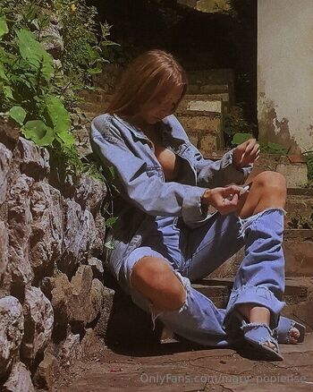 Mary Popiens / mary_popiense nude photo #39
