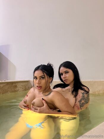 M a s s i e / massisolis nude photo #9