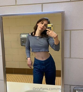 Maya Rue Fre / mayaruefree nude photo #20